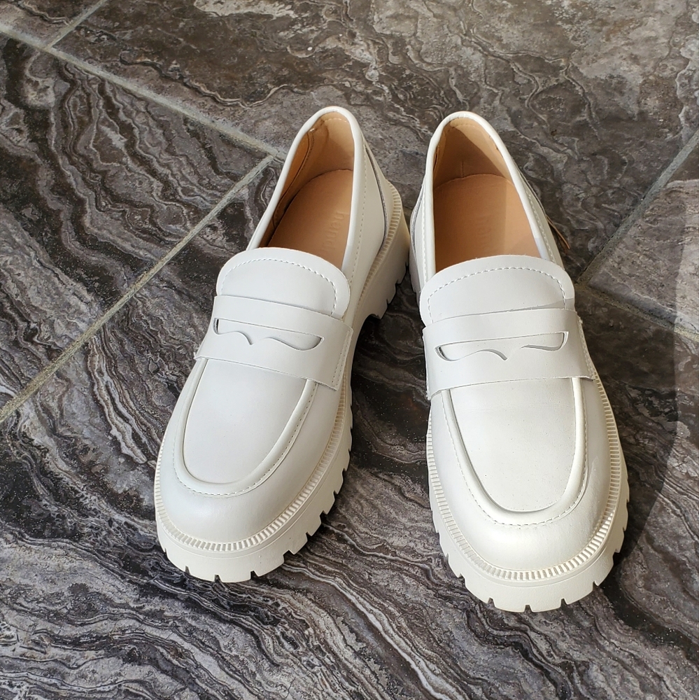 Women's loafers, size 8